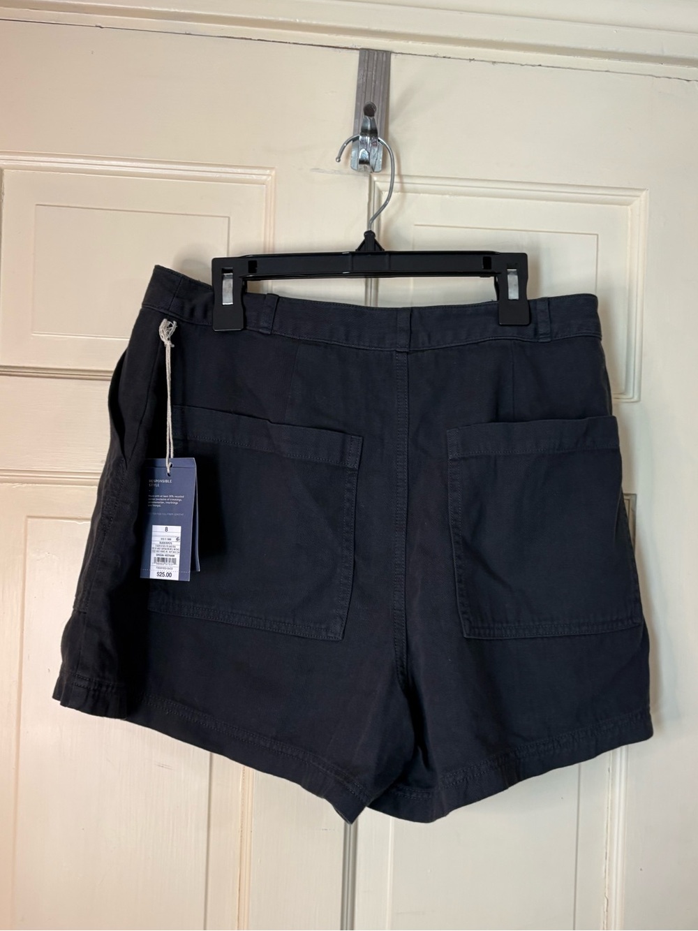Universal Thread Women's High-Rise Slash Pocket Utility Shorts Gray  Size  8 New - Picture 9 of 10